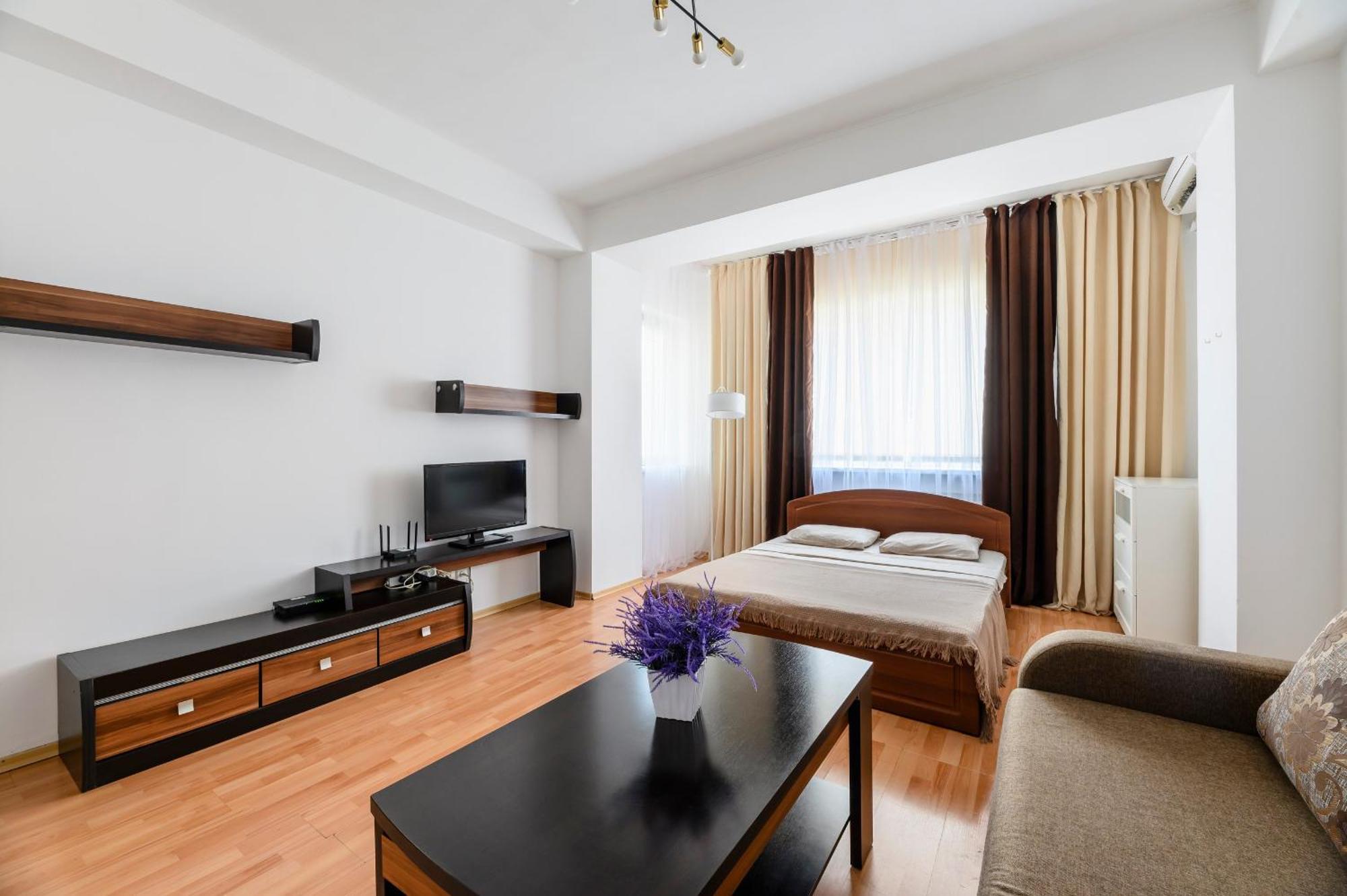 428 Lighthouse Apartments - Traveler'S Choice Almaty Exterior photo